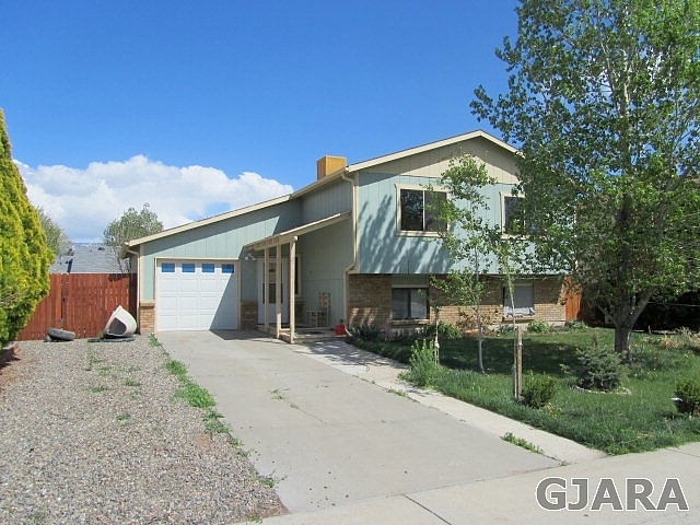 1/2 Mesa Lake Street