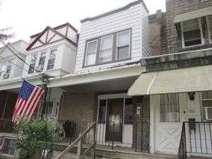 330 Darby Ter