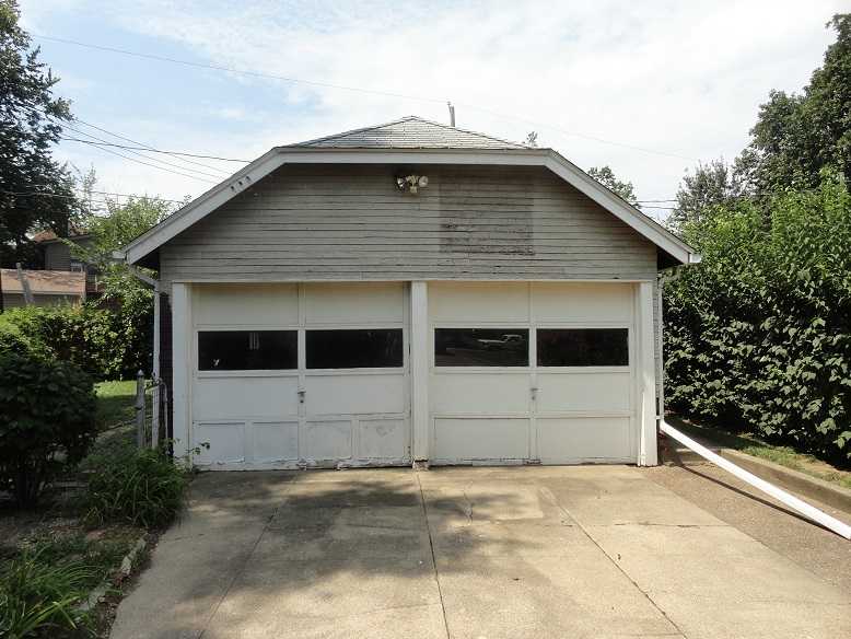 1412 Brookside Dr