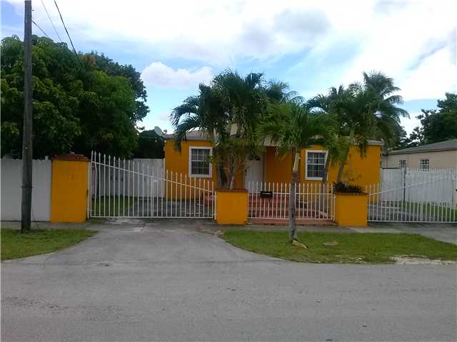 425 SW 65 AV