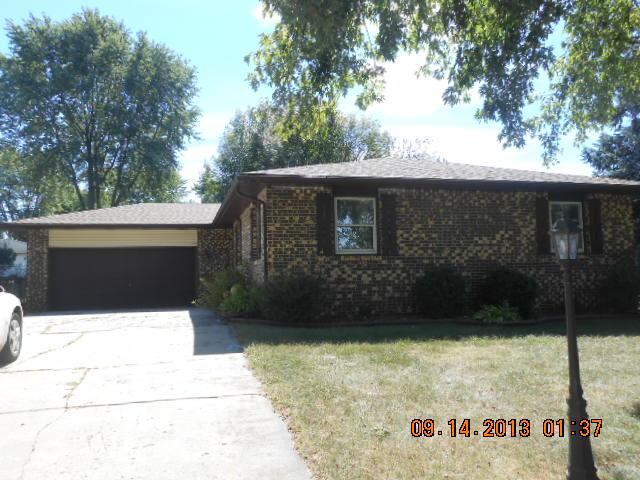 6153 Gaston Ave