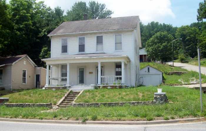 201 S Grand Ave