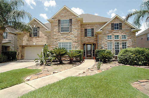 2122 VERONA DR