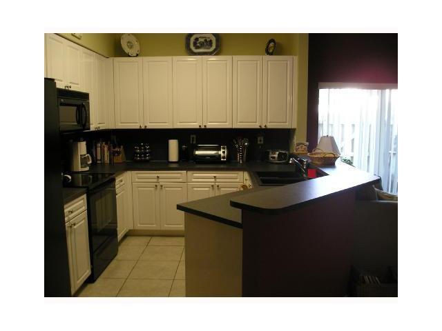 2212 SE 23 AV # 2212