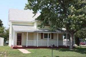 2620 Ave L