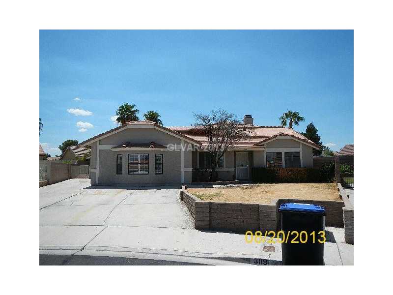 389 Darien Ct