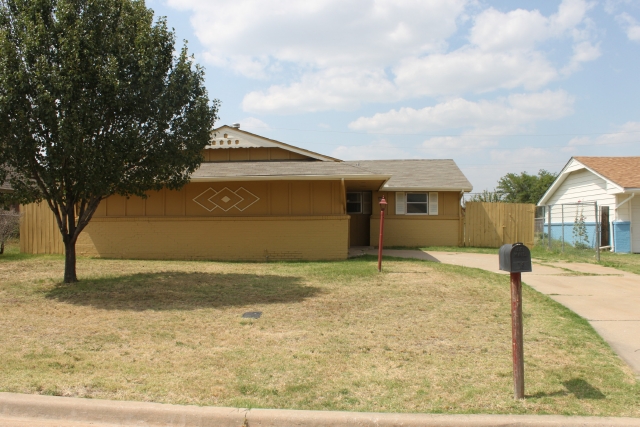 4226 SE Bedford Dr