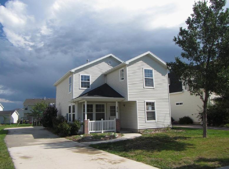 376 West Plum Place