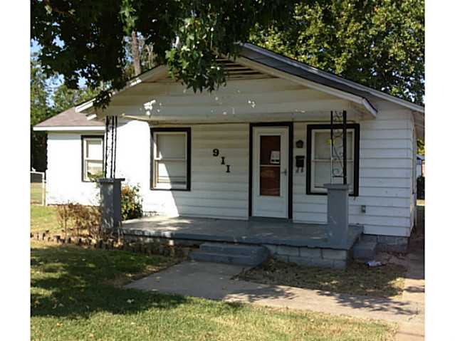911 N C St