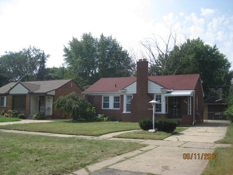 8459 W Parkway