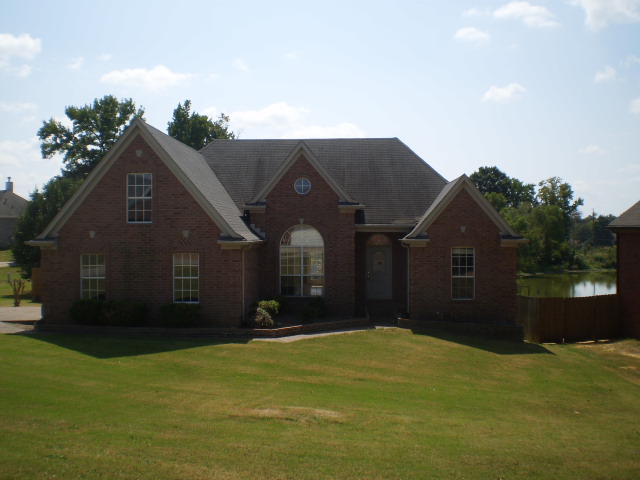 5563 Lake Front Dr