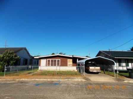 216 Engeron St