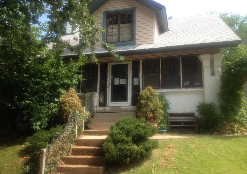 1042 Blendon Pl