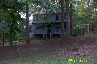 4240 Farmhill Ln