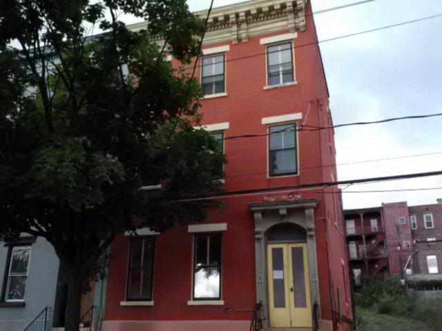 33 Trinity Place