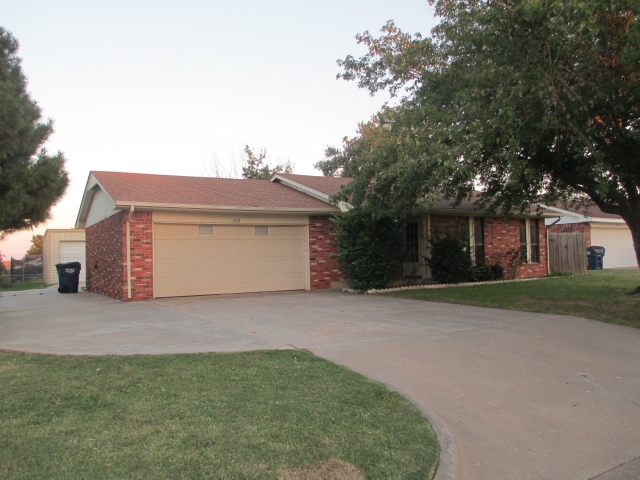 2719 S Estate Dr
