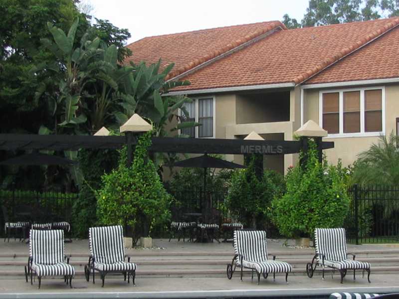 4020 Crockers Lake Blvd Apt 528