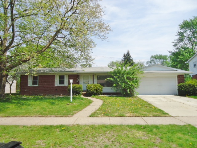 9034 Hazelton
