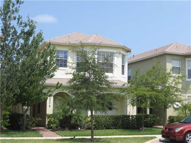 2376 Se Quaint Dr