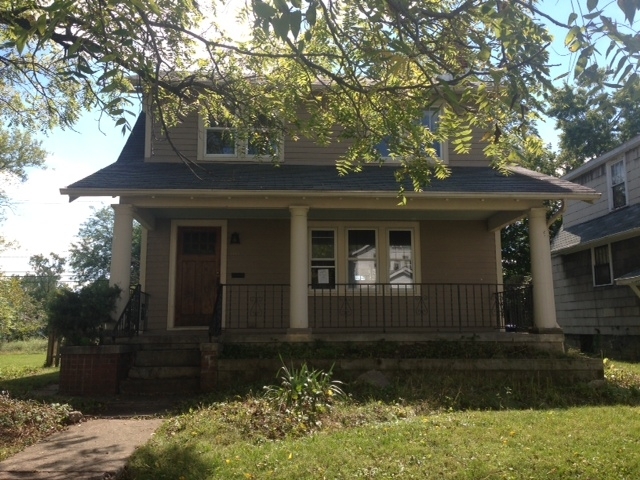 1419 Briarwood Aven