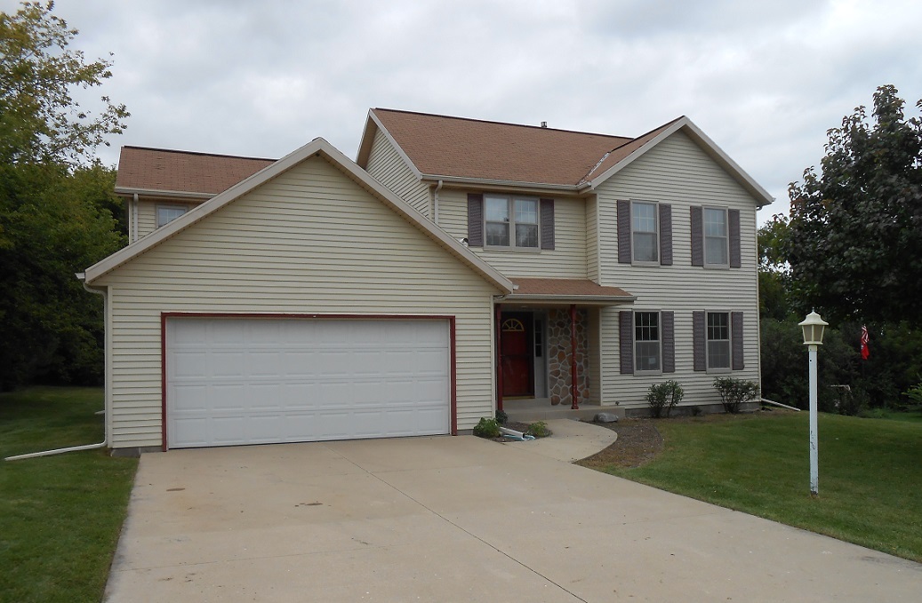 30814 Fairway Dr
