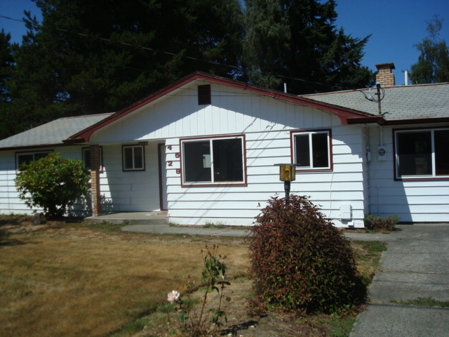 4528 23rd Ave Se