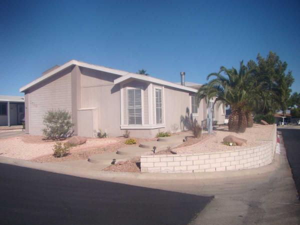 1700 Delores