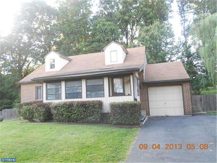 1924 Susan Ln
