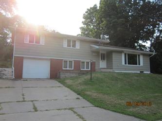 3927 Hillside Lane