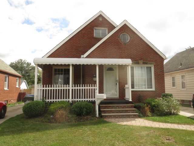 7907 Whittington Dr