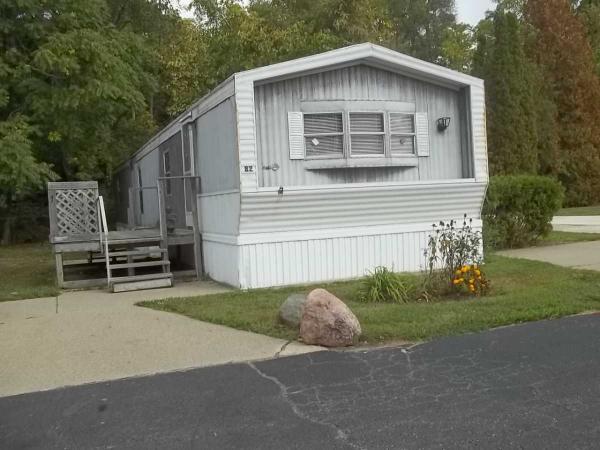 G4493 Fenton Rd #82