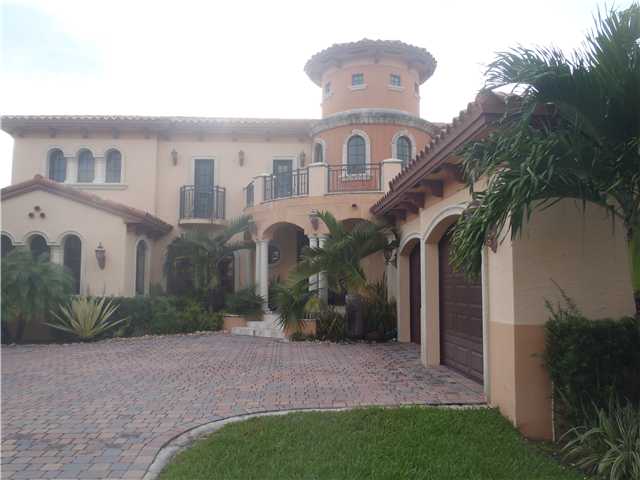 1590 SW 154
