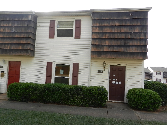 7936 Shady Oak Trl Apt 227