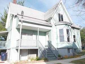 419 Russell St