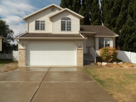 1207 North 780 West