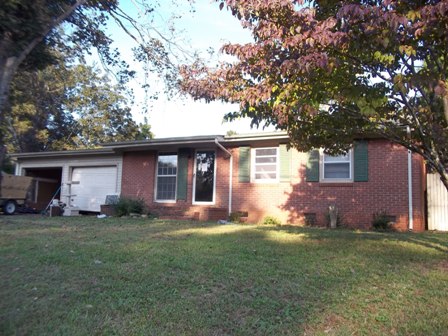 2924 Robinson Rd