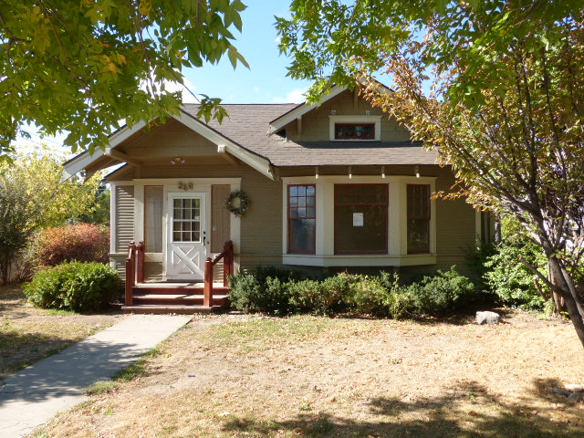 260 9th Avenue East