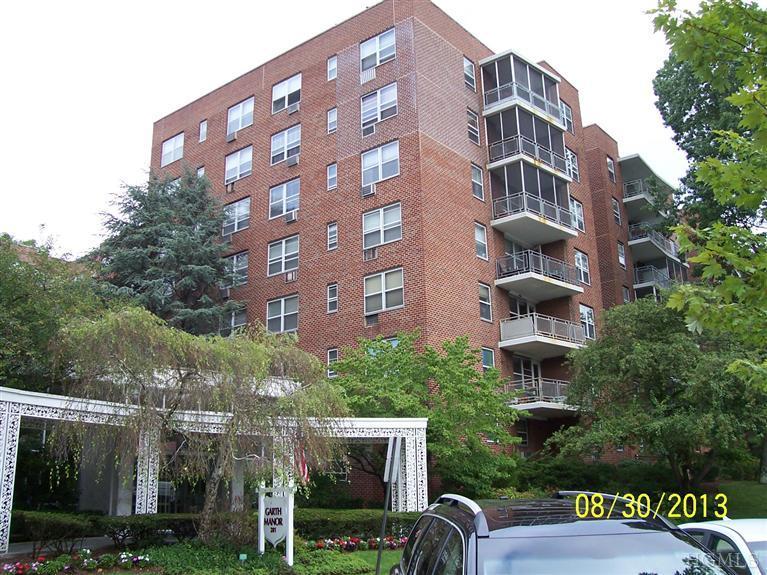 281 Garth Rd Apt 5d