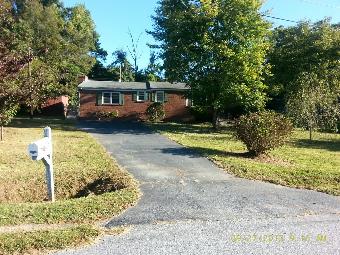 324 Lake Dr