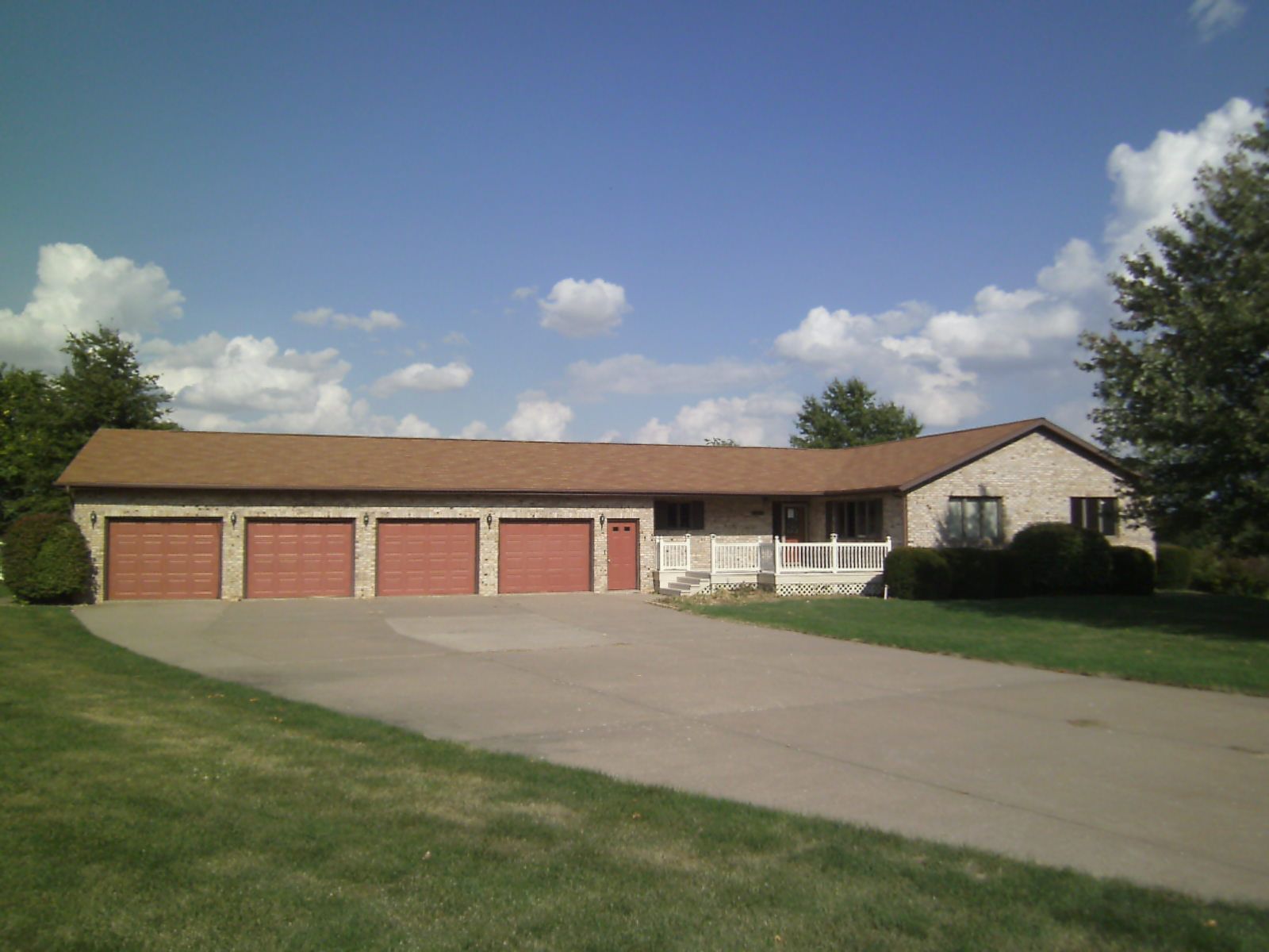 2481 Hummingbird Ln