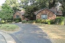 Hilltop Ln