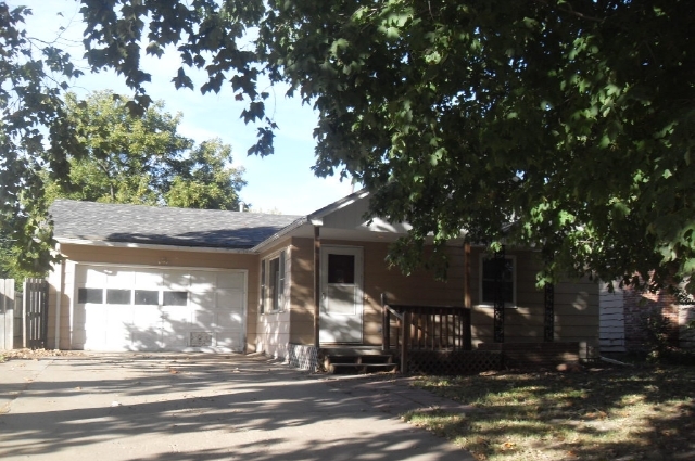 314 NE Pine Ln
