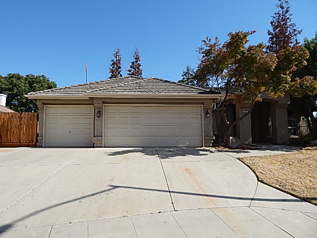601 N Adler Avenue