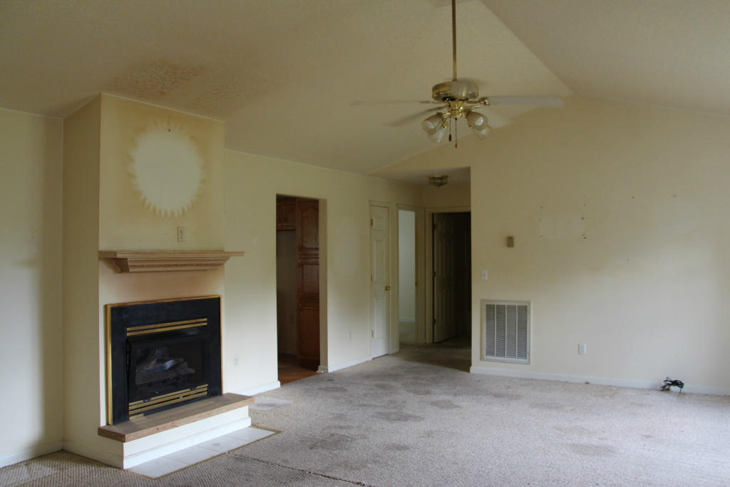 163 Highland Dr