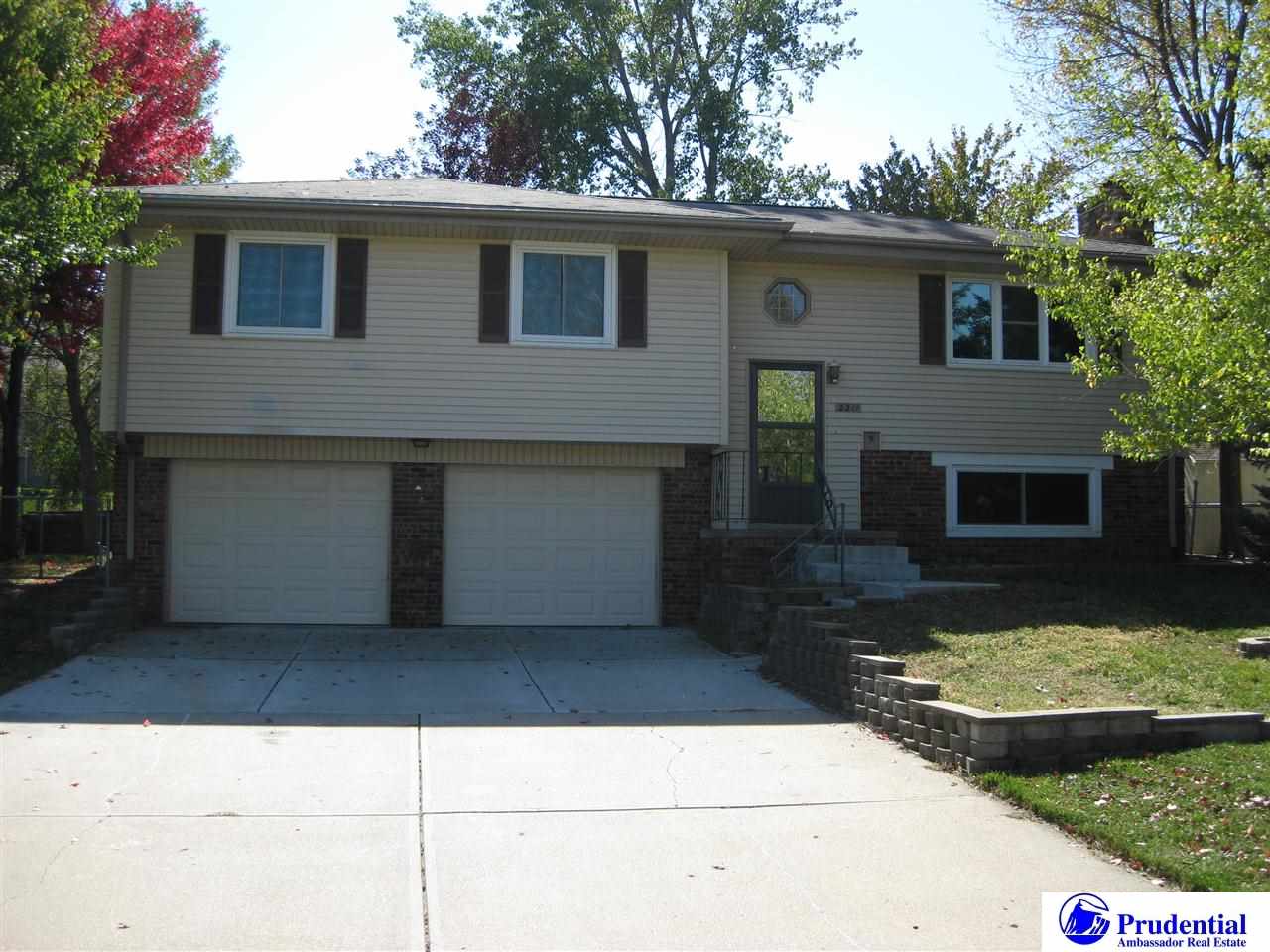 2211 Derby Dr