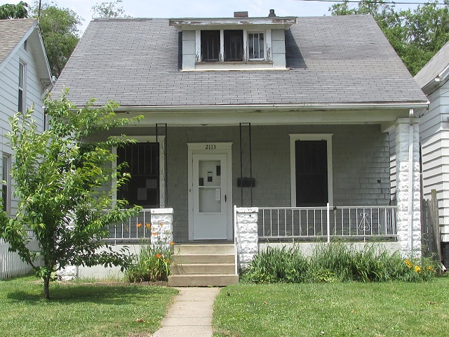 2113 W Sherman Ave