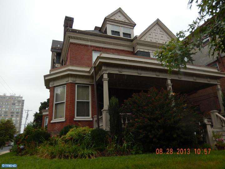 1301 N Franklin St Apt 4