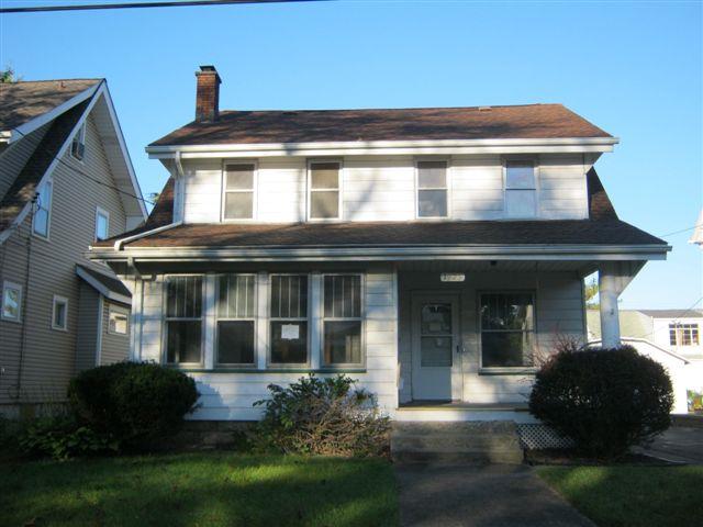 1925 Kirk Ct NW