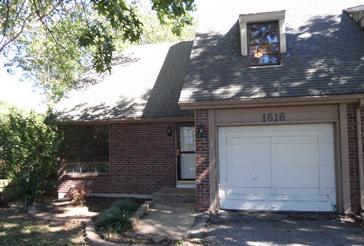 1616 E Cedar Place