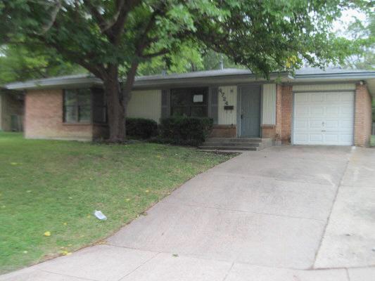 4724 Staples Ave